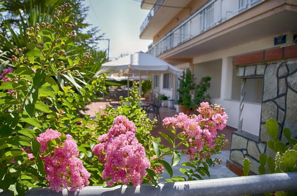 Galini Apartments Олимпиаки-Акти Экстерьер фото